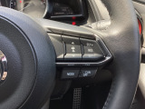 MRCC(マツダレーダークルーズコントロール)は先行車との車間を維持しながら追従走行を行い、長距離でのドライバー負担を軽減させてくれます。