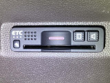 【ETC車載器】カードを挿すだけでゲートをスルー。利用には車両情報を登録する「セットアップ」が別途必要です。