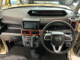 【前方視界】開放的な前方視界!運転がしやすく疲れにくいです♪窓が大きく、見通しがとっても良いおクルマですよ♪