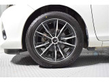 当店は全車『ロングラン保証』付!(1年間、距離無制限 HV車はHV保証付) 別途延長保証もご用意しております♪ ぜひ現車を確認にご来店ください