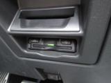 ETC車載器搭載です。スマートICも増えてきており、必須装備といって良い便利装備です。