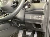 左側に高速で便利なETCがあり、横滑りを防ぐVSAなどのスイッチは、運転席の右側、手の届きやすい位置にあります。