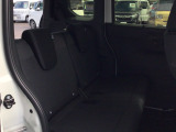 後席もゆったり乗車できます