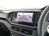 バックモニター付きで運転に自信がない方でも安心です。