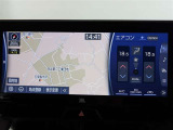 ディスプレイオーディオを装備。スマホとクルマをつなぐことで、これまでのナビに加えて、いろんなサービスが楽しめます。