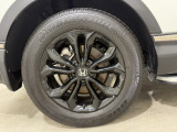 【Honda SENSING装備】ミリ波レーダーとカメラを用いた先進の安全運転支援システムです。衝突軽減ブレーキに始まり、車線維持支援システム、標識認識機能など7つの支援で安全運転をサポート!