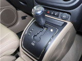 ■CVT(マニュアルモード付き) ■フルタイム4WD ■4WDロックモード ■クルーズコントロール