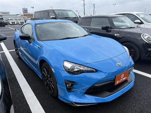 862.0 GT リミテッド ブラックパッケージMODERISTAエアロ 禁煙車 純正ナビ フル