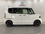 購入後も自社指定整備工場完備でお客様の愛車をしっかりサポート致します!御納車時には安全かつ安心してお乗り頂けるようホンダ専門知識を持つ整備スタッフが点検・整備・装備も説明をしてお渡ししております。