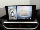 バックモニターを装備しています。車庫入れ時等に車両後方が確認出来るのでとても便利です。
