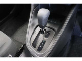 従来のATに比べ変速ショックの少ないCVT。シフトの操作はAT車と同じです。