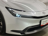 LEDヘッドライトです。デザイン性がよくとても明るいので、夜間の走行や悪天候でも安心です。しかも長寿命!