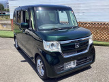 自社整備工場で点検整備をおこなってからお渡ししています。車検が残っている場合は『12ヶ月点検整備』を、車検整備付きの場合は『車検整備』をおこないます。整備費用は車両本体価格に含まれています。
