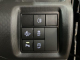 プッシュボタンスタートなどのスイッチ類は集約されていますので扱いやすいですよ♪