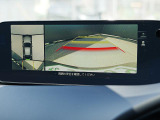 360&deg;ビューモニターを搭載しています。コーナーセンサーと合せてお使いいただくことで、安全、安心にお車の取り回しを行っていただけます。