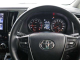 運転席廻りです。