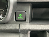 ★ECONスイッチ★ エコドライブを加速しよう!スイッチをONにすると、運転の仕方によるロスを抑え込み燃費をよくするようクルマが頑張ります(*^ー^*)燃費向上にチャレンジ♪