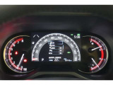 マルチインフォメーションディスプレイ付きのメーターです!エコ運転へ導く多彩な情報を表示してくれます。