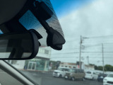 万が一の状況を映像と音声で記録する純正ドライブレコーダー搭載!!