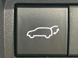 【パワーバックドア】スマートキーや運転席のボタンを押すだけでリアゲートが自動で開閉します!荷物を持っている時や、高い位置にあるバックドアを閉める際に便利な機能です♪