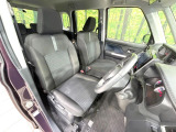 運転席シート廻りは使用感も少なく、良好な状態となっています。丁寧に使われていたことがよくわかりますね。