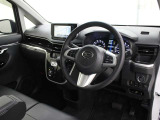 運転席廻りです。