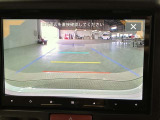 バックガイドモニターで、後方を確認しながら安心して駐車することができます。運転初心者も熟練者も必須の機能ですよ!