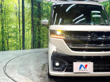 【シーケンシャルターンランプ付きLEDヘッドライト】人気の『流れるウィンカー』付きのLEDヘッドライトを装備♪高級感はもちろん、点灯時は存在感たっぷりで他車からも認識されやすく安心です。