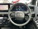 ハンドルは軽やかに回り、気持ちよく運転が出来ます。