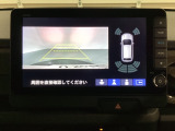 バックでの車庫入れも安心です! リアカメラが付いているバックモニター付のナビを装備しております。バンパーについているソナーや、操作線もついており距離感も画面から確認できます。