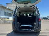 フリードクロスター車椅子スロープ付き入庫しました。