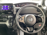 ドライブの必需品。見やすい・使いやすいHonda純正のメモリーナビを搭載。
