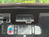 【スズキ セーフティサポート】走行中に前方の車両等を認識し、衝突しそうな時は警報とブレーキで衝突回避と被害軽減をアシスト。より安全にドライブをお楽しみいただけます。