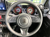 【純正革巻きステアリング】上質な革を使用することで、手にしっかり馴染みとても運転しやすいハンドルです♪