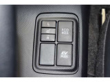 当店は全車『ロングラン保証』付!(1年間、距離無制限 HV車はHV保証付) 別途延長保証もご用意しております♪ ぜひ現車を確認にご来店ください