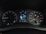 展示車は全てトヨタの車を知り尽くしたエキスパートが基本性能に関わる機能や状態を徹底的にチェックしています。消耗部品の事前交換など法定12ヶ月点検相当の点検・整備を必ず実施しています。