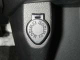 【充電用USB端子】デバイスの充電に便利です。※実際の接続端子は写真で確認or店舗までご気軽にお問合せください♪