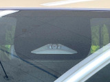 【トヨタセーフティセンス】走行中に前方の車両等を認識し、衝突しそうな時は警報とブレーキで衝突回避と被害軽減をアシスト。より安全にドライブをお楽しみいただけます。