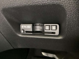 ハンドルの左下にETC2.0がついています。高速道路の料金所の通過も楽々です。 カードの取り出しもしやすい場所についています。