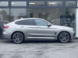 BMWを熟知したメカニックによる、360度の納車前点検。ドイツ本国と同様の教育・訓練を受けたメカニックが徹底的に点検、整備した後にお客様にお引渡しします。