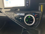 オートエアコンは温度を設定するだけで、自動で風量などを設定してくれます。運転しながら操作も必要ないので、安全性も向上します。