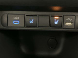 運転席、助手席シートヒーター付きです!寒い冬もすぐに座面が温まります。