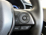 【レーダークルーズコントロール】はミリ波レーダーセンサーからの情報により先行車を認識。アクセルに足をかけることなく、設定した車間距離を保ちながら追従走行してくれます