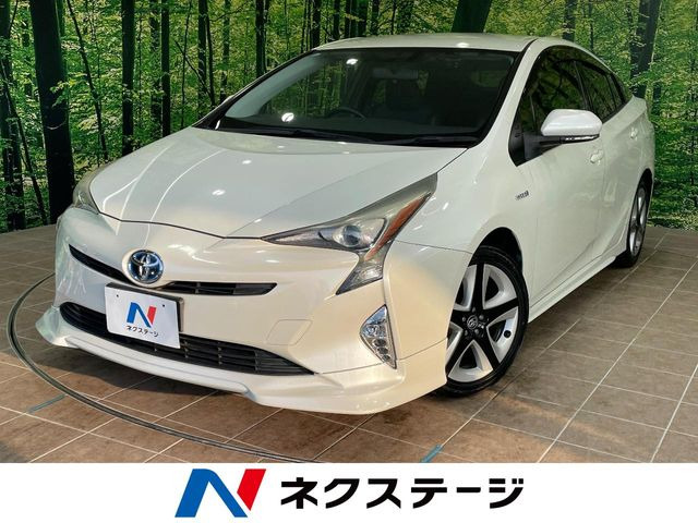 トヨタ プリウス 