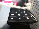 ご来店の場合、ローン審査はとても簡単です。ローンの本申し込みも運転免許証とキャッシュカードがあれば、金融機関お届け印はご不要です。