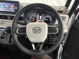 今お乗りのお車の価値が気になる方は、お気軽にお声がけください。査定士の資格を持ったスタッフが、丁寧に査定いたします