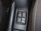 【トヨタ認定中古車の安心1】中古車をキレイで気持ちよくお乗りいただけるよう、トヨタ認定中古車はしっかりクリーニング。エンジンルームからシートを外した洗浄まで、目に見えない部分も徹底的に洗浄しています