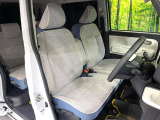 運転席シート廻りは使用感も少なく、良好な状態となっています。丁寧に使われていたことがよくわかりますね。