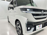 フォグランプ装着車です。暗い夜道の車両前方を明るく照らします