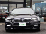 BMW在庫保有台数常時100台以上!ご来店の際はBMW本店(厚木市下荻野140-1)にご来店ください!弊社自慢の全天候型ショールーム!BMW在庫保有台数常時100台以上ございます!